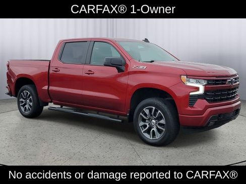 Used 2022 Chevrolet Silverado 1500 RST image 2