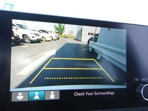 Used 2023 Honda Civic Sport image 18