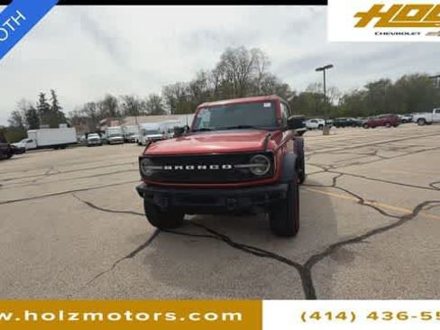Used 2024 Ford Bronco Wildtrak AWD/4WD image 3