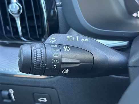 Used 2019 Volvo XC60 T5 Inscription image 34