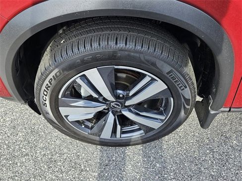 Used 2023 Nissan Rogue SL image 17