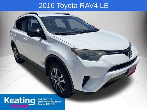 Used 2016 Toyota RAV4 LE FWD image 1