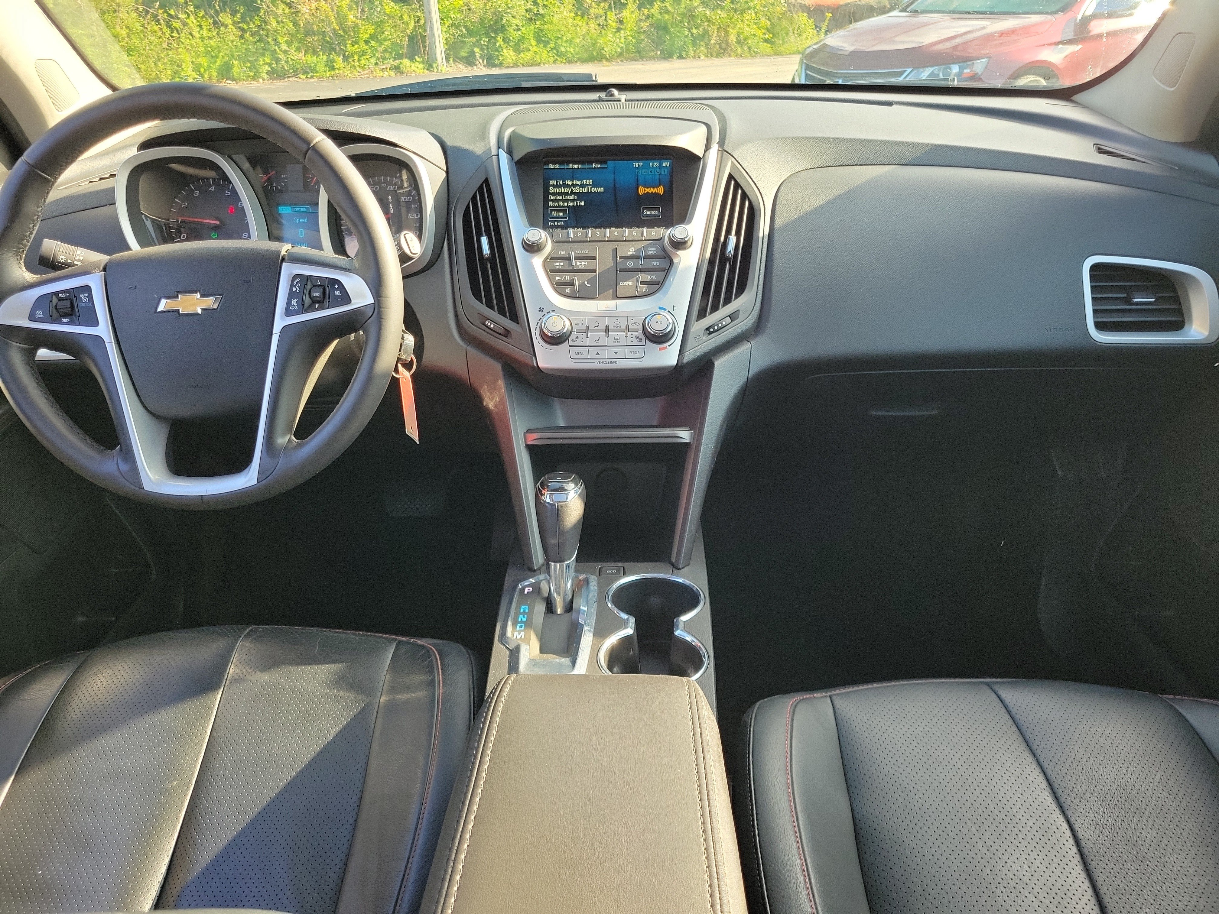 Used 2017 Chevrolet Equinox LT w/ Convenience Package FWD image 9