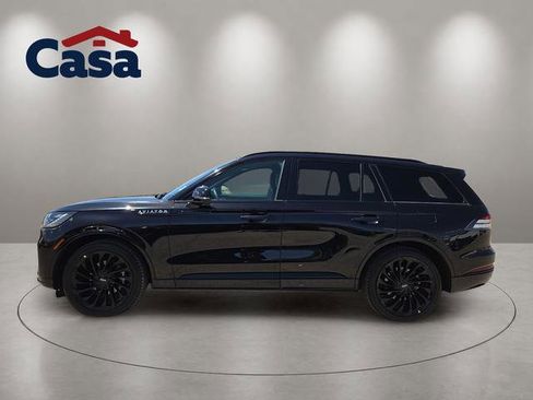Used 2025 Lincoln Aviator Reserve w/ Equipment Group 201A AWD/4WD image 3