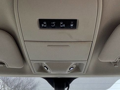 Used 2012 Chrysler Town & Country Touring-L w/ Trailer Tow Group image 34