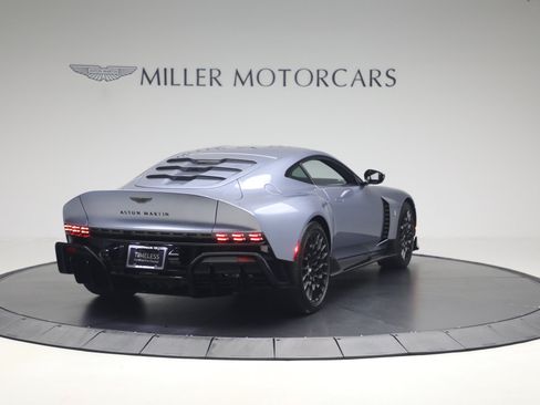 Used 2024 Aston Martin Valour RWD image 7