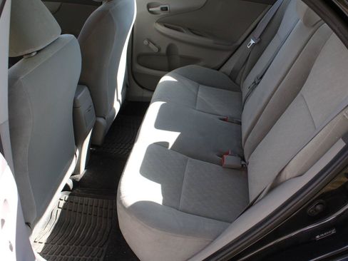 Used 2009 Toyota Corolla w/ Preferred Accessory Pkg FWD image 17