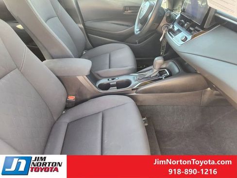 Used 2024 Toyota Corolla LE image 14