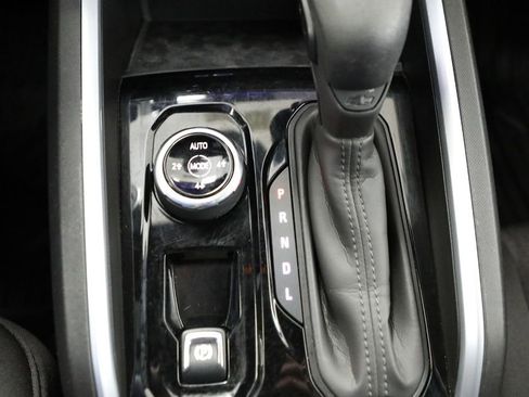 Certified 2023 Chevrolet Colorado Trail Boss w/ Technology Package AWD/4WD image 8