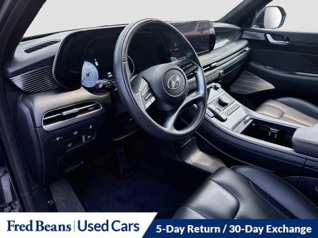 Certified 2025 Hyundai Palisade Calligraphy AWD/4WD image 13