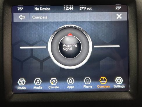 Used 2020 Jeep Cherokee Trailhawk image 9