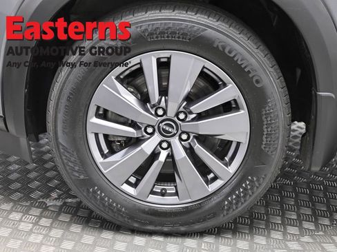 Used 2023 Nissan Pathfinder S AWD/4WD image 33