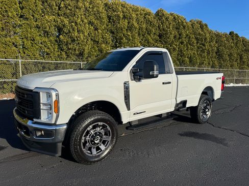 Used 2024 Ford F350 XL w/ 360-Degree Camera Package image 2
