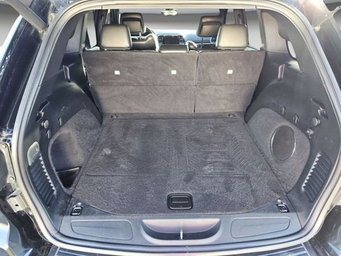 Used 2020 Jeep Grand Cherokee Altitude image 26