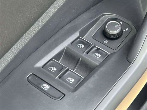 Used 2022 Volkswagen Jetta S image 17