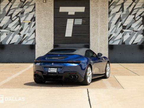 Used 2025 Ferrari Roma Spider RWD image 15