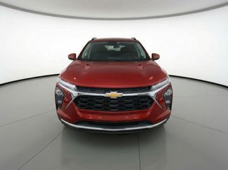 Used 2025 Chevrolet Trax LT video 1