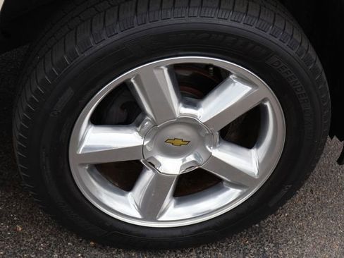 Used 2013 Chevrolet Tahoe LTZ AWD/4WD image 32