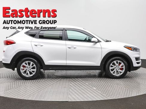 Used 2019 Hyundai Tucson SE AWD/4WD image 4