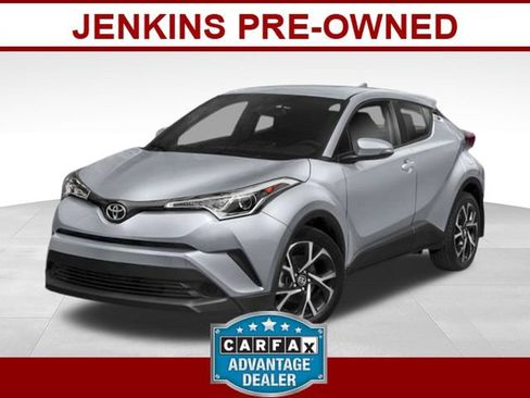 Used 2018 Toyota C-HR XLE FWD image 1