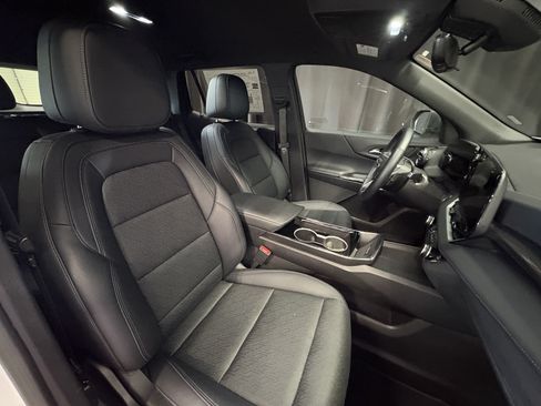 Used 2025 Chevrolet Equinox LT w/ Convenience Package II FWD image 38