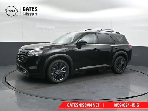 New 2026 Nissan Pathfinder SL image 7