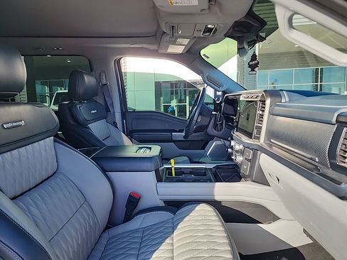 Used 2024 Ford F450 Limited image 6