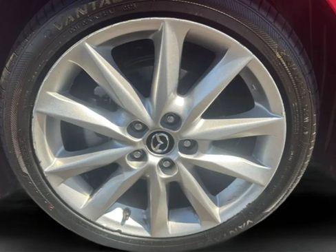 Used 2017 MAZDA MAZDA3 Touring w/ Popular Equipment Package FWD image 31