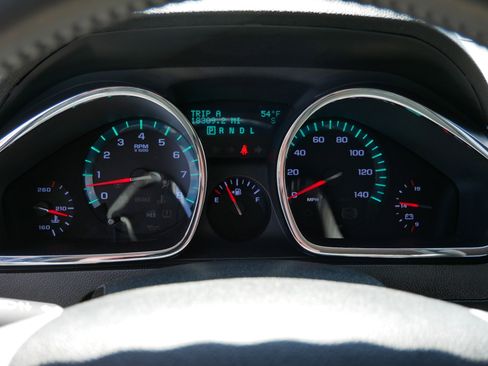 Used 2009 Chevrolet Traverse LT FWD image 31