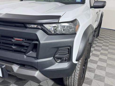 Used 2025 Chevrolet Colorado Trail Boss image 10