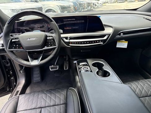Certified 2026 Cadillac Lyriq V AWD/4WD image 17