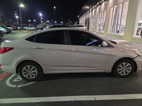 Used 2016 Hyundai Accent SE image 9