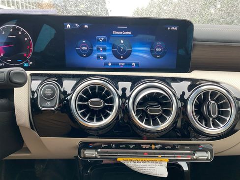 Certified 2025 Mercedes-Benz CLA 250 4MATIC image 18