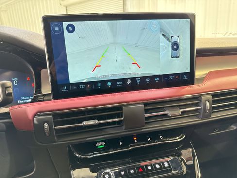 New 2026 Lincoln Corsair Reserve image 18