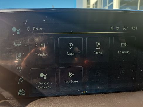 Used 2023 Chevrolet Suburban Z71 w/ Luxury Package image 4