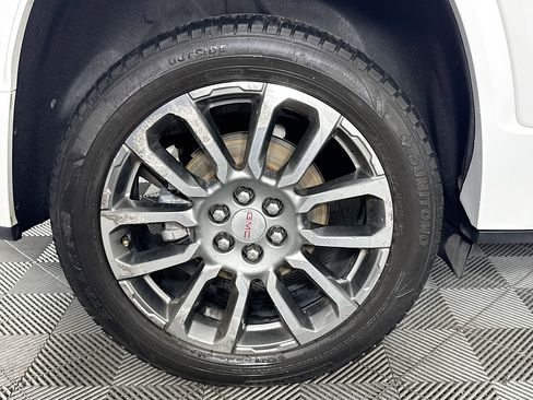 Used 2023 GMC Acadia Denali AWD/4WD image 32