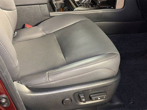 Certified 2021 Lexus GX 460 Premium w/ Premium Package image 12