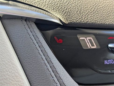 Used 2023 Cadillac XT5 Premium Luxury image 21