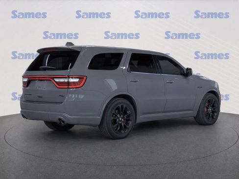 Used 2022 Dodge Durango R/T w/ Blacktop Package RWD image 3