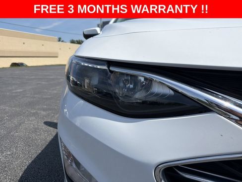 Used 2021 Chevrolet Malibu LT FWD image 36