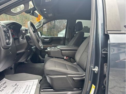 Used 2020 Chevrolet Silverado 1500 LT image 12