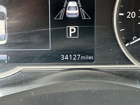 Used 2025 Nissan Versa SV image 36