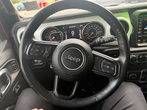 Certified 2021 Jeep Wrangler Unlimited Sport image 15