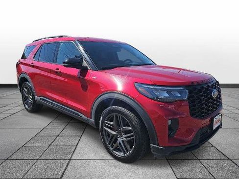 Certified 2025 Ford Explorer ST-Line w/ ST-Line Street Pack AWD/4WD image 3