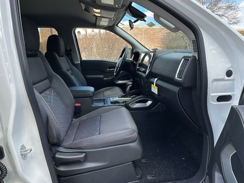 New 2026 Nissan Frontier SV w/ Tow Package image 8