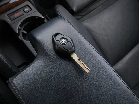 Used 2002 BMW 325Ci Coupe RWD image 11