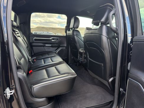 Used 2025 RAM 1500 Laramie AWD/4WD image 40