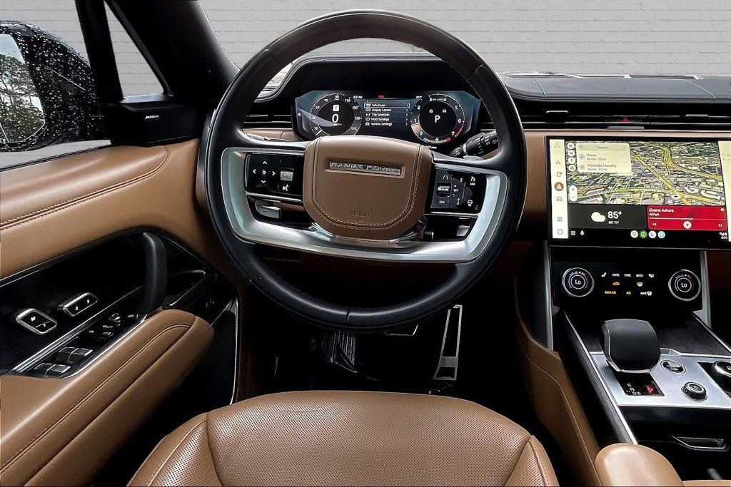 Used 2023 Land Rover Range Rover SE AWD/4WD image 8