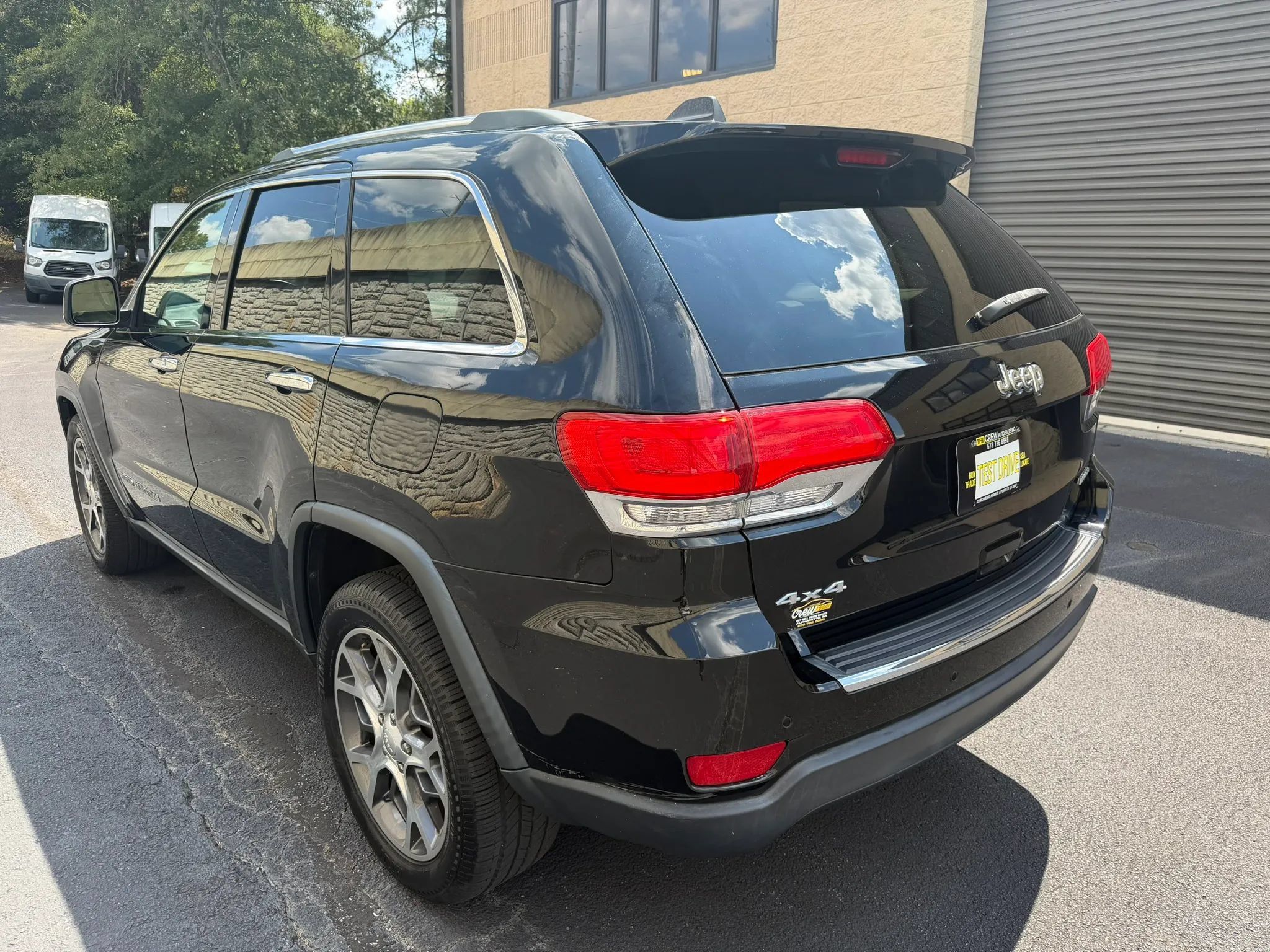 Used 2019 Jeep Grand Cherokee Limited AWD/4WD image 9