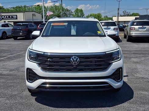 Used 2026 Volkswagen Atlas SEL Premium R-Line AWD/4WD image 3